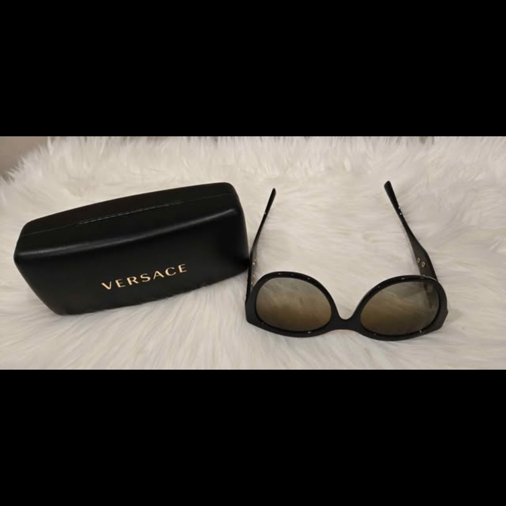 Versace Elegant Black Sunglasses
